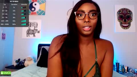 Snapshot of laylaariana69 chatting on 02-27-26, 03:50 LaylaAriana online show from 02-27-26, 03:50