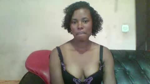 laylah517 online show from 11-05-25, 11:43