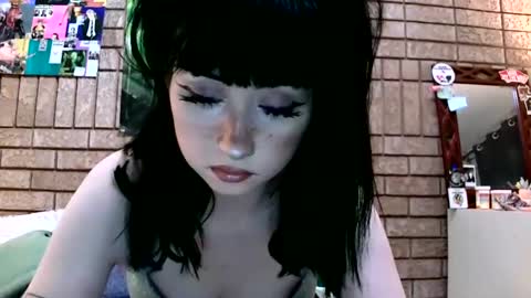 Layla Kills online show from 02-06-25, 08:07