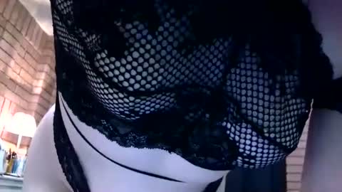 Layla Kills online show from 09-28-25, 04:07