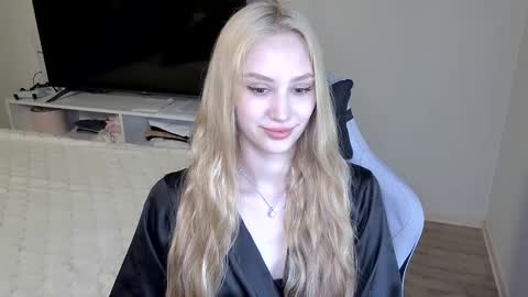 LaylaPretty001 online show from 05-29-26, 05:05