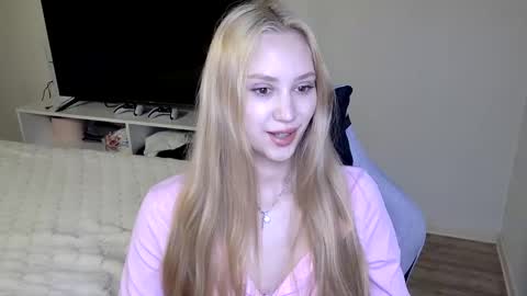 LaylaPretty001 online show from 06-04-26, 04:29