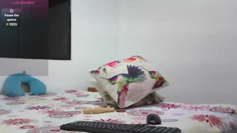 Snapshot of laylashani chatting on 03-10-25, 04:07 laylashani online show from 03-10-25, 04:07