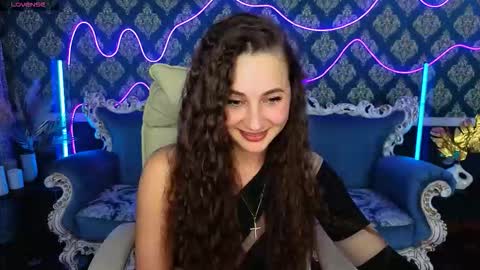 Snapshot of laylla_starr chatting on 11-22-25, 01:54 laylla_starr online show from 11-22-25, 01:54