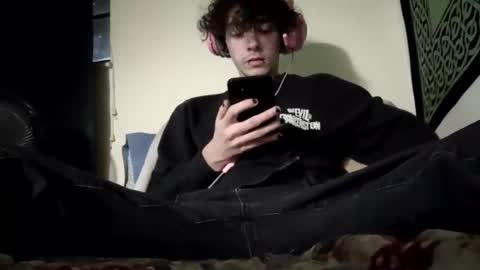 Stitch online show from 03-06-25, 02:09