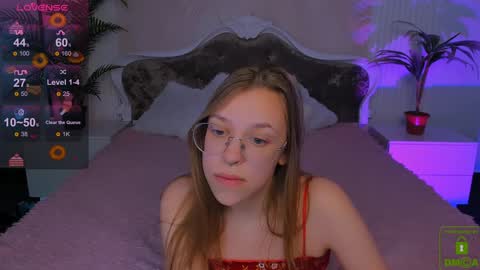 Snapshot of layriantavee chatting on 01-04-25, 09:54 layriantavee online show from 01-04-25, 09:54