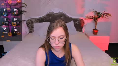 Snapshot of layriantavee chatting on 01-17-25, 10:22 layriantavee online show from 01-17-25, 10:22