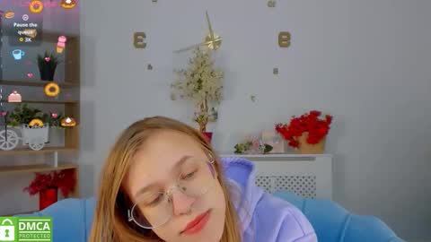 Snapshot of layriantavee chatting on 10-03-25, 06:43 layriantavee online show from 10-03-25, 06:43