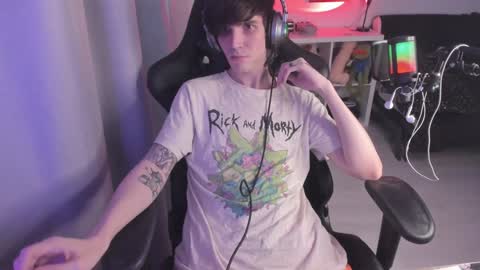 Snapshot of lazy_haze chatting on 01-29-25, 09:01 Haze aka Slava online show from 01-29-25, 09:01