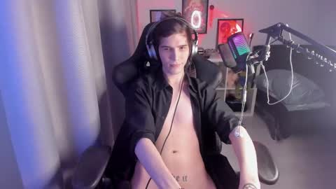 Snapshot of lazy_haze chatting on 03-12-25, 05:02 Haze aka Slava online show from 03-12-25, 05:02