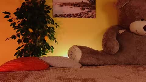 Lea online show from 03-07-25, 05:28