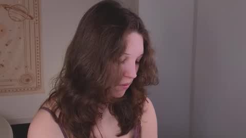 Snapshot of lea_belle_ chatting on 01-13-26, 06:02 Lea online show from 01-13-26, 06:02