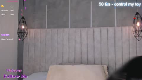    online show from 02-08-25, 06:22