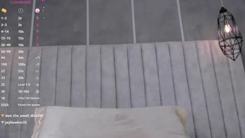    online show from 02-10-25, 01:03