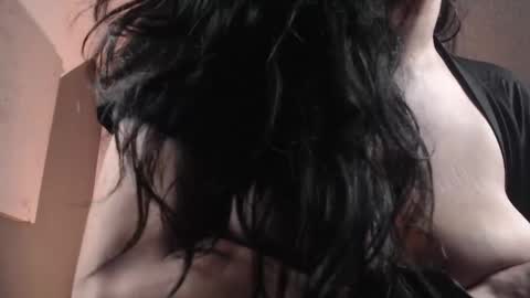 Snapshot of leabigboobs chatting on 03-06-25, 04:38 leabigboobs online show from 03-06-25, 04:38