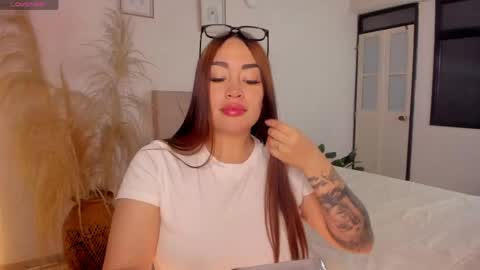 Snapshot of leah_01 chatting on 06-02-26, 12:45 Leah online show from 06-02-26, 12:45