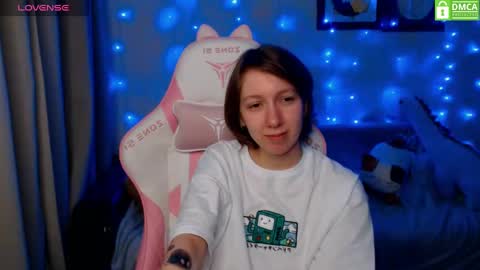 Snapshot of leah__gotty chatting on 12-26-24, 03:42 Leah Gotty online show from 12-26-24, 03:42