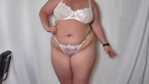 Snapshot of leahjewel chatting on 07-14-26, 12:13 Leah jewel online show from 07-14-26, 12:13