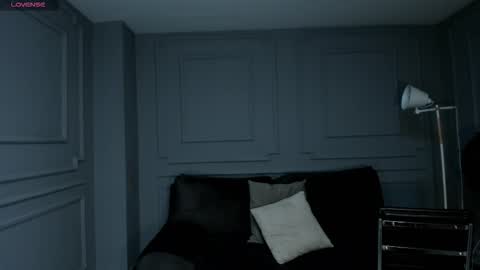 Snapshot of leahnovac chatting on 10-09-25, 11:19 leahnovac online show from 10-09-25, 11:19