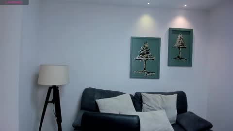 Snapshot of leahnovac chatting on 10-19-25, 05:02 leahnovac online show from 10-19-25, 05:02