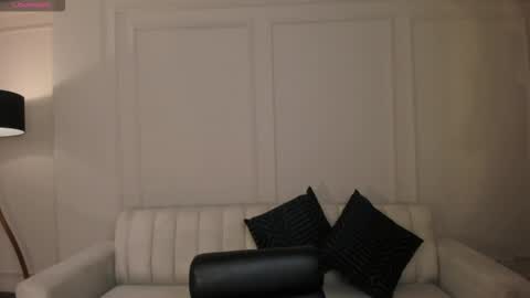 Snapshot of leahnovac chatting on 11-27-25, 11:12 leahnovac online show from 11-27-25, 11:12