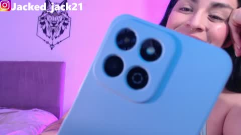 Snapshot of leahparker33 chatting on 07-14-26, 03:33 leahparker33 online show from 07-14-26, 03:33
