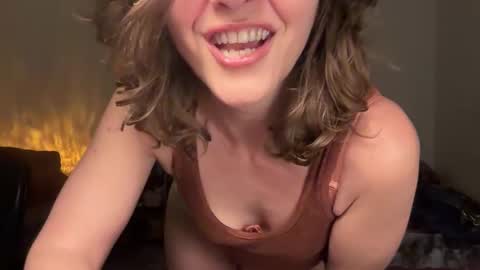Leah Sparkles online show from 04-17-26, 03:42