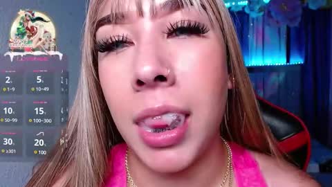 Snapshot of leahtemptation chatting on 12-29-24, 09:06 leah online show from 12-29-24, 09:06