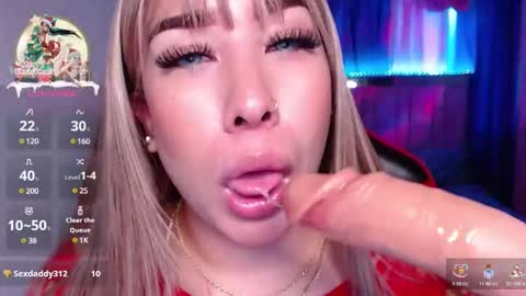 Snapshot of leahtemptation chatting on 12-29-24, 09:20 leah online show from 12-29-24, 09:20