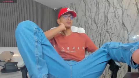 leam_1 online show from 02-17-26, 08:04