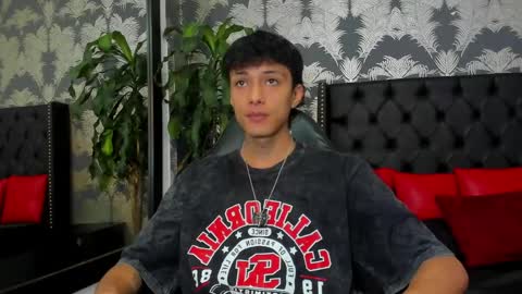 Lean online show from 04-06-26, 02:18