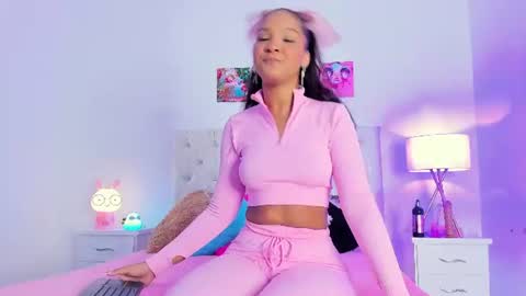 Snapshot of leana_lovings1 chatting on 07-10-26, 11:02 Leana online show from 07-10-26, 11:02