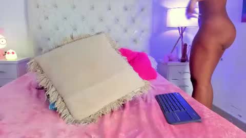Snapshot of leana_lovings1 chatting on 07-22-26, 11:24 Leana online show from 07-22-26, 11:24