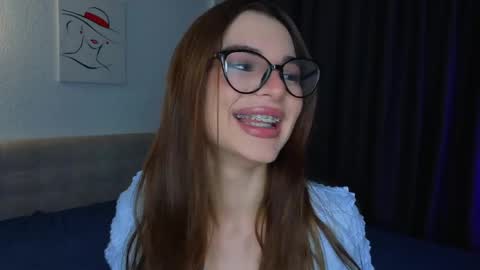 Sophie online show from 05-17-26, 07:10