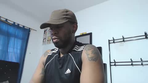 Latino hot online show from 05-24-26, 09:42