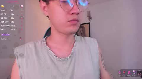 leaneseb online show from 11-20-25, 01:33