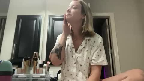 leanneluxecouple online show from 11-03-25, 12:17