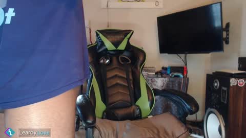 Snapshot of learoy chatting on 12-10-24, 07:54 Learoy online show from 12-10-24, 07:54