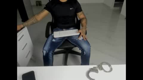 leather_king_of_bitches online show from 04-06-26, 12:41