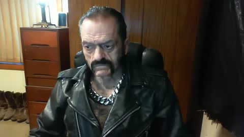 leathergreaser online show from 01-16-25, 07:20