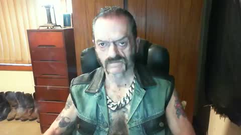 leathergreaser online show from 02-24-25, 08:58