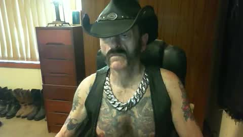 leathergreaser online show from 11-25-25, 12:10