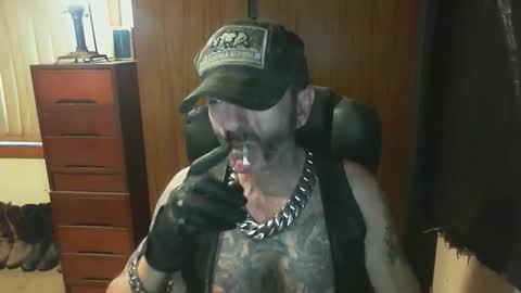 leathergreaser online show from 02-08-26, 07:45