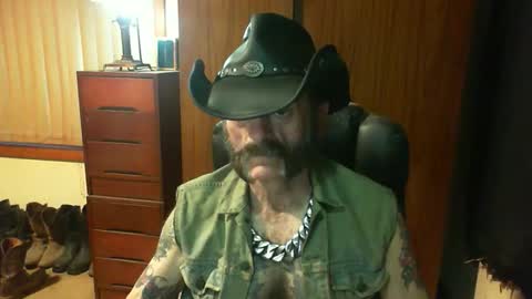 leathergreaser online show from 04-08-26, 07:52