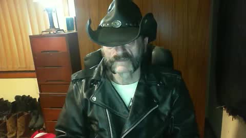 leathergreaser online show from 06-09-26, 06:41