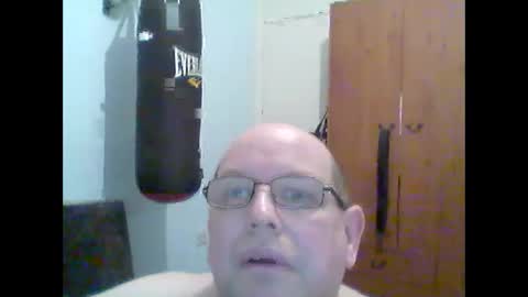 Snapshot of leatherpants68 chatting on 12-14-24, 07:57 leatherpants68 online show from 12-14-24, 07:57