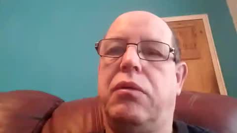 Snapshot of leatherpants68 chatting on 11-24-25, 08:58 leatherpants68 online show from 11-24-25, 08:58