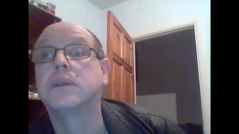 Snapshot of leatherpants68 chatting on 11-24-25, 11:37 leatherpants68 online show from 11-24-25, 11:37