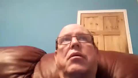 Snapshot of leatherpants68 chatting on 11-30-25, 06:12 leatherpants68 online show from 11-30-25, 06:12