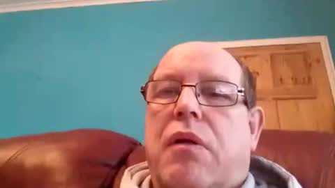 Snapshot of leatherpants68 chatting on 12-15-25, 12:31 leatherpants68 online show from 12-15-25, 12:31